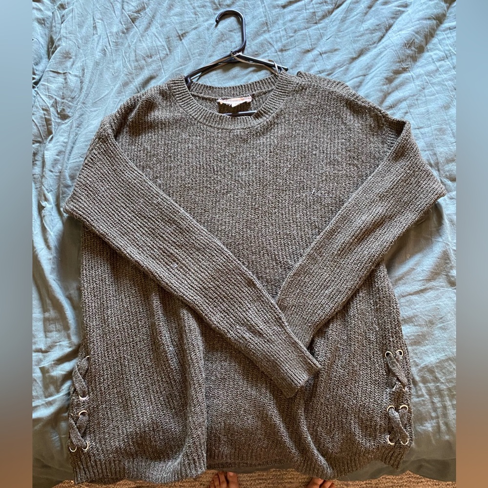 Women’s green knit sweater